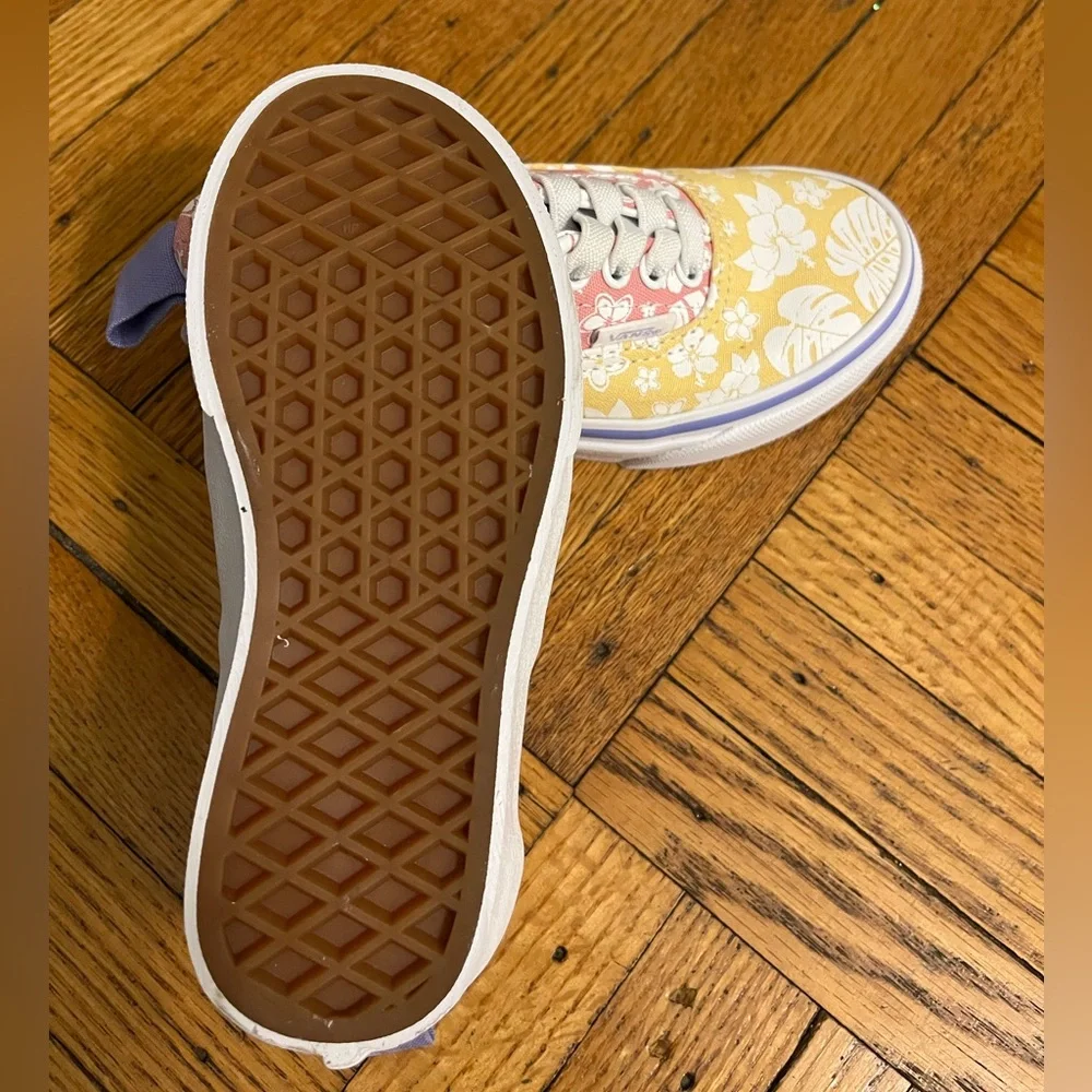 Brand New Girls Vans Era Elastic Lace Sneakers; Hawaiian Flowers; Size: 11 - Picture 4 of 6